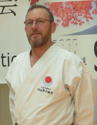 https://sktan.kalisport.com/public/10421/upload/files/ged/11-denis-portrait.jpg